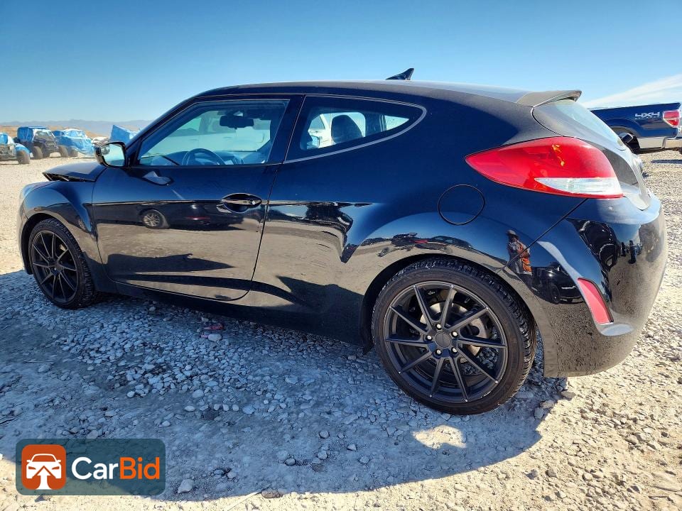 2017 HYUNDAI VELOSTER VALUE EDITION, фото 2