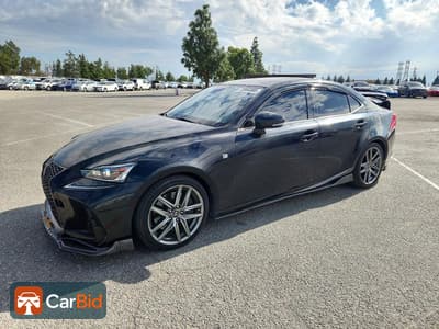 2017 LEXUS IS 200T⁠, ფოტო 1