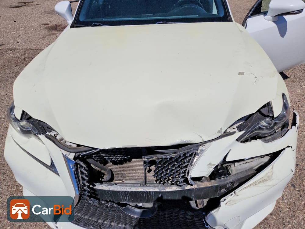 2016 LEXUS IS 200T, photo 11
