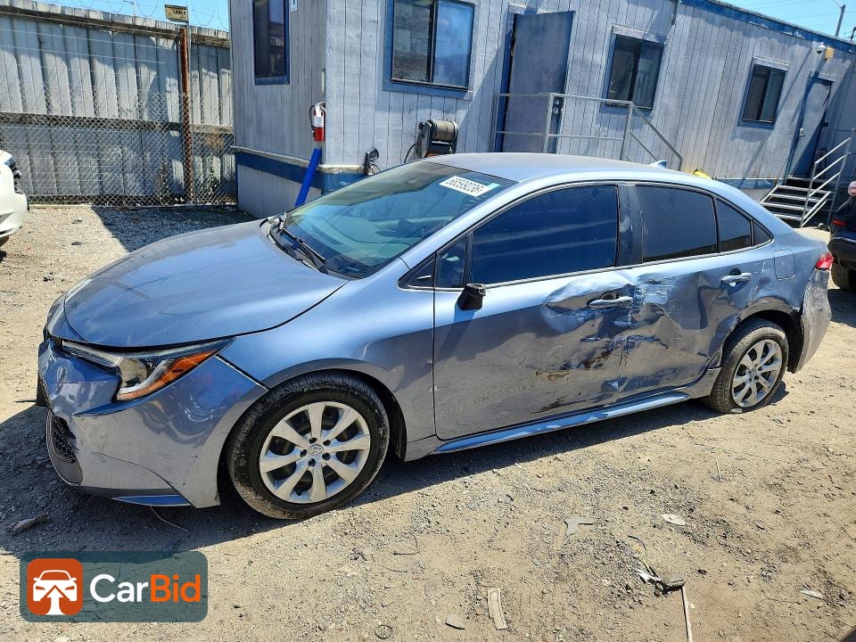2021 TOYOTA COROLLA LE, фото 1