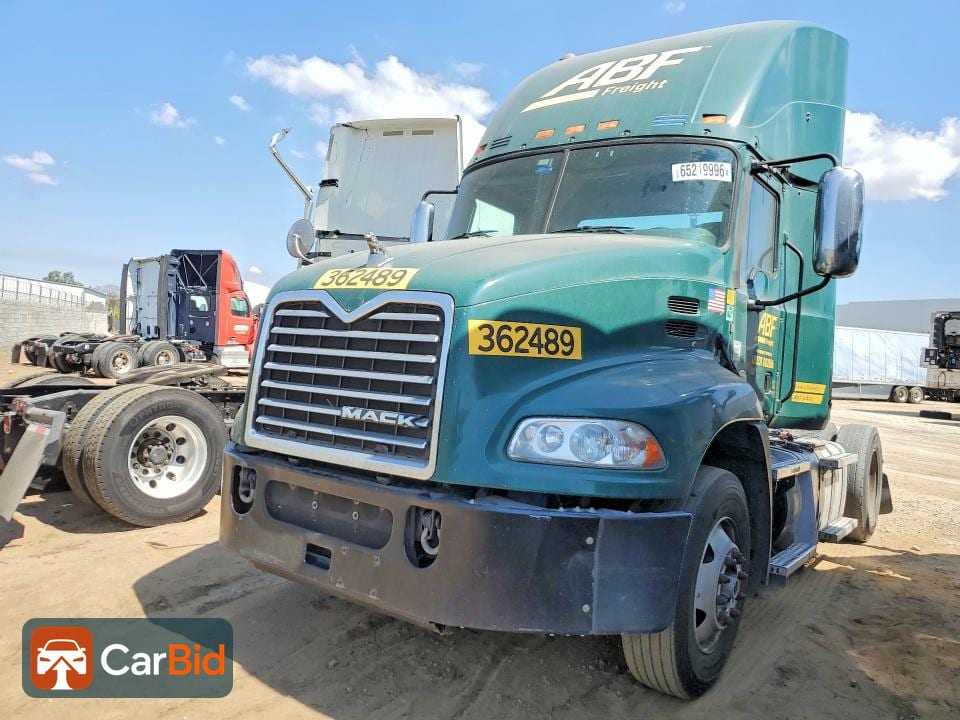 2017 MACK 600 CXU600, photo 1