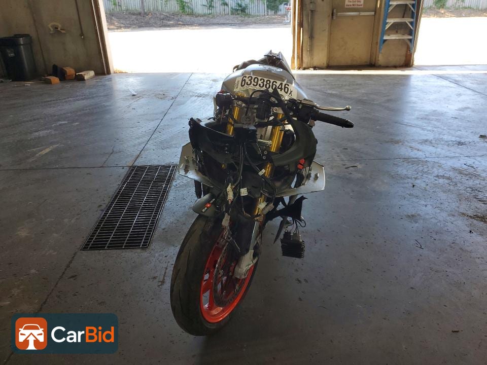 2024 APRILIA RSV4 1100, photo 2