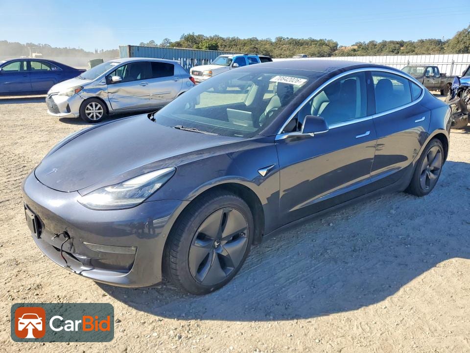 2018 TESLA MODEL 3, photo 1