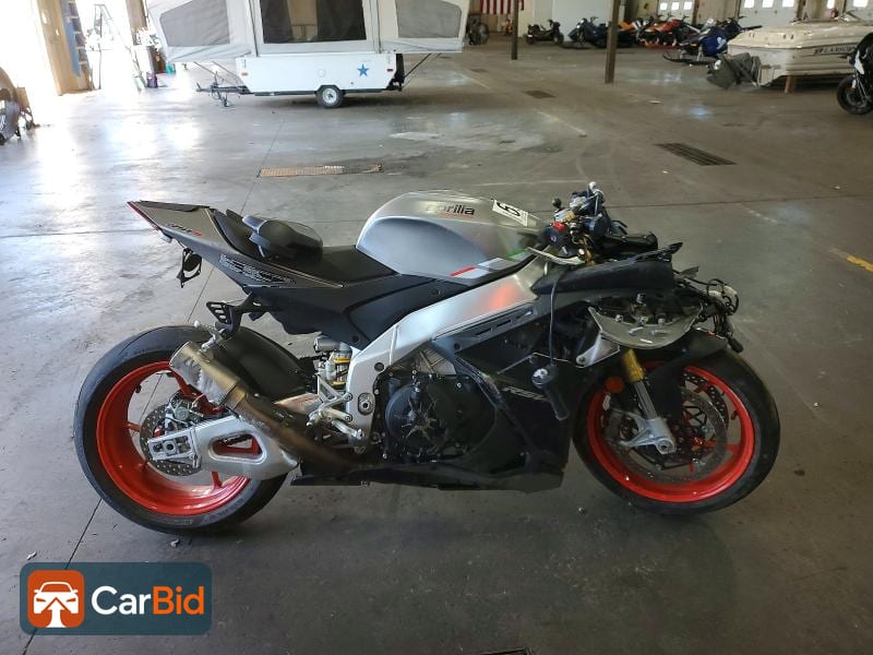 2024 APRILIA RSV4 1100, photo 1