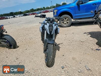 2024 SUZUKI GSX800 R, фото 2