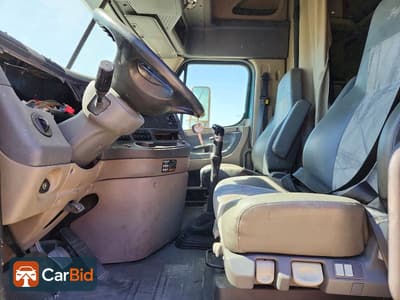 2015 FREIGHTLINER CASCADIA, ფოტო 7