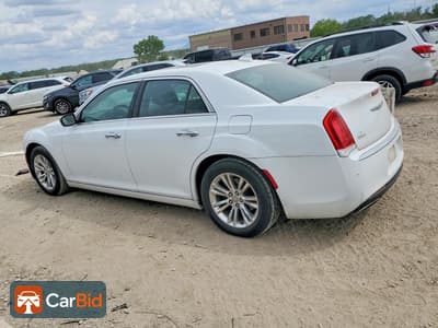 2017 CHRYSLER 300C, фото 2
